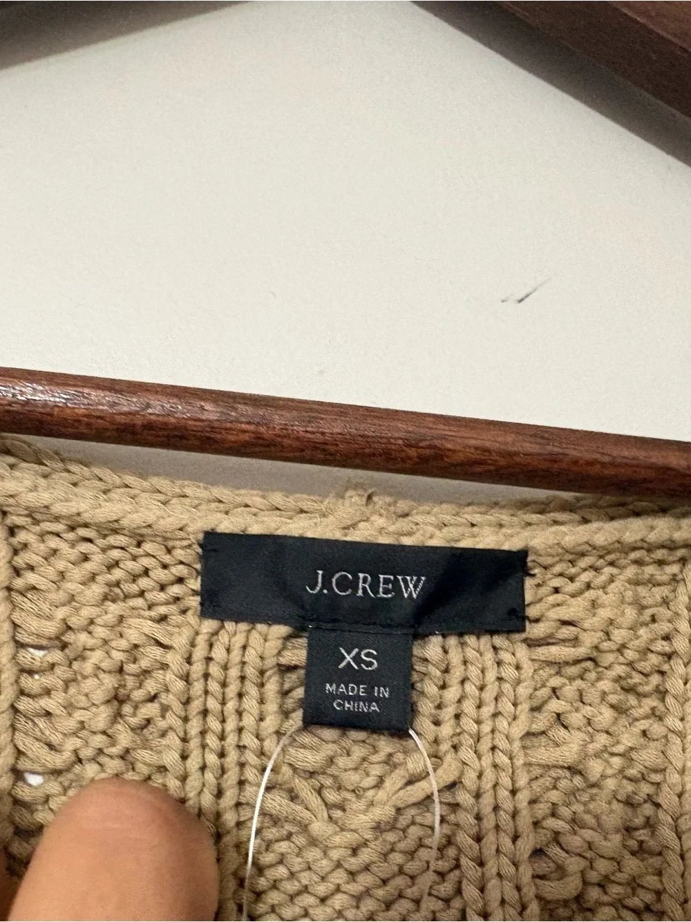 NWT J.Crew Cable Knit Sweater XS Beige Tan Cropped V Neck Cottagecore Pullover